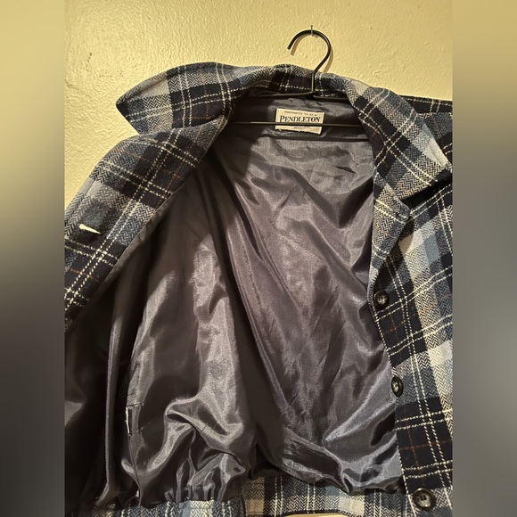 Beautiful Authentic Pendleton Cropped Jacket - Picture 3 of 8